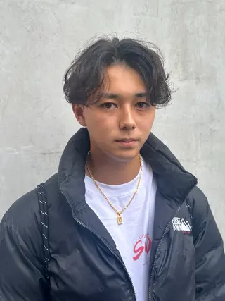 ミディアム パーマ メンズ 💈原宿指名No.1 センターパート💈のヘアスタイル