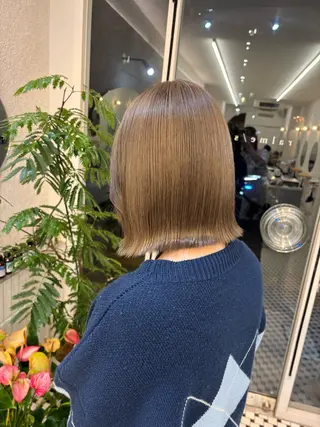ショート リン🔔ボブ cut 柔らかベージュ🤎のヘアスタイル