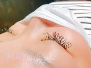 マツエク・マツパ 北川 広行のヘアスタイル