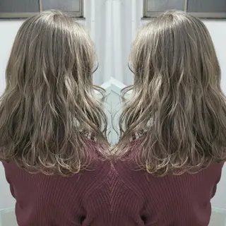 ミディアム 今中 小百合のヘアスタイル