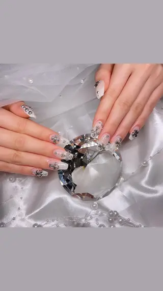 ネイル ハイビスカス ネイルサロンのネイルデザイン