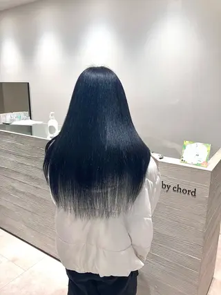 ロング カラー サキ🤍ハイトーン 🩰くびれ巻きヘアのヘアスタイル