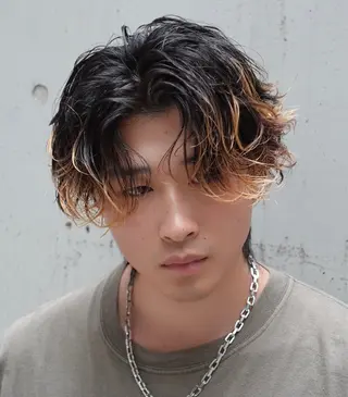 ミディアム パーマ 湖城 恵吾のヘアスタイル