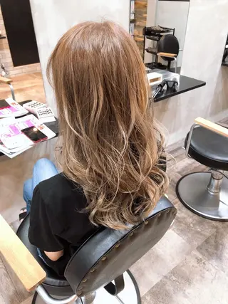 ロング カラー 中村 優志のヘアスタイル