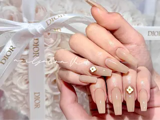 ネイル ✨Nailsalon Vi+✨のネイルデザイン