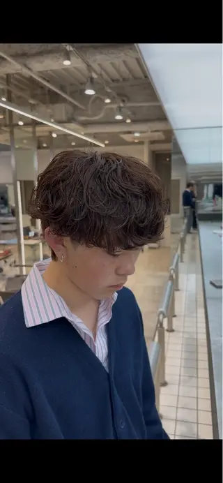 カラー パーマ メンズ fifth park 六反穂 龍介のヘアスタイル