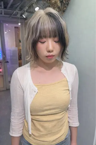 ミディアム 🌈ハイトーン/ ワタル🌈のヘアスタイル