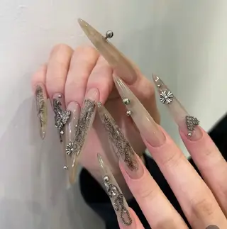 ネイル N. サロン所属・Theone栄店 田口のネイルデザイン