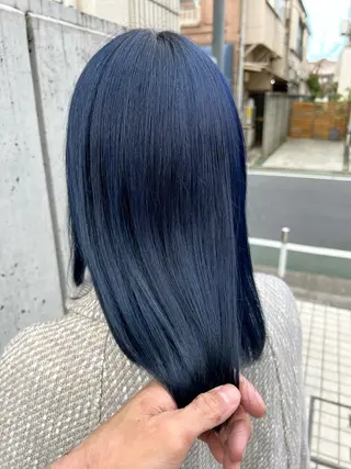 セミロング カラー 長尾菜々美🐰 ／ハイトーンカラーのヘアスタイル