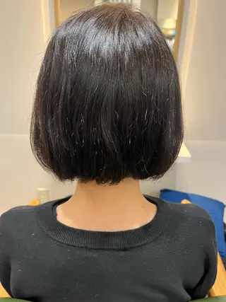 ミディアム 小鴨 美佳のヘアスタイル