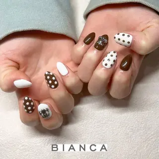 ネイル Bianca ABEのネイルデザイン