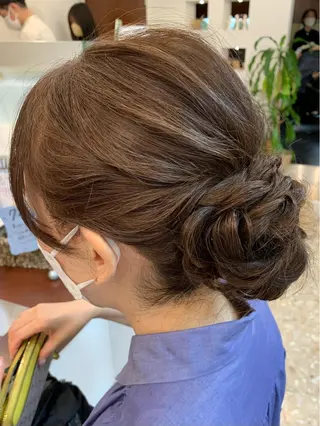 ロング ヘアアレンジ 三ツ井凌 【ヘアケアサロン】のヘアスタイル