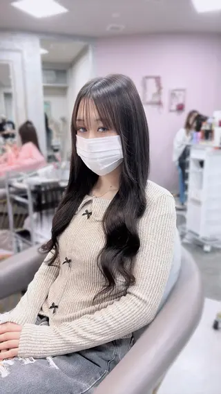 ロング 心斎橋/プルエクステ ハイトーン/カットのヘアスタイル