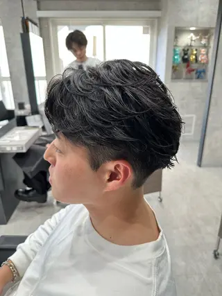 ショート パーマ メンズ ユウ🪄 パーマ指名No1のヘアスタイル