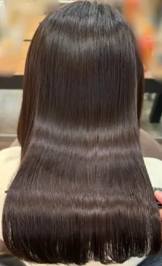 ロング LiV  shinobuのヘアスタイル