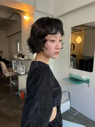 ショート レイヤー/ケアパーマ /ニュアンス/モードのヘアスタイル