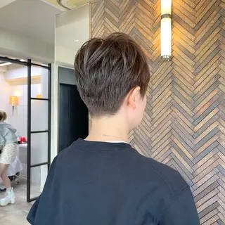 ショート カラー 黒崎 勝巳のヘアスタイル