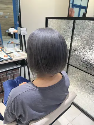 ショート カラー 吉原葵/ハイトーン /インナーカラーのヘアスタイル