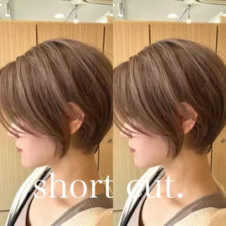 ショート issy/ハイライト ハイトーン／レイヤーのヘアスタイル