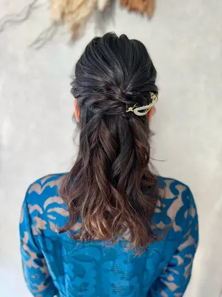 セミロング ヘアアレンジ 伊藤 栄子のヘアスタイル