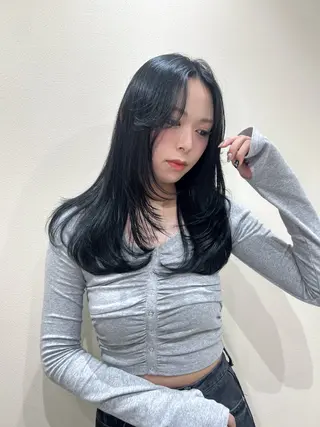 セミロング カラー ヘアアレンジ レイヤーカット🤍 RINAのヘアスタイル