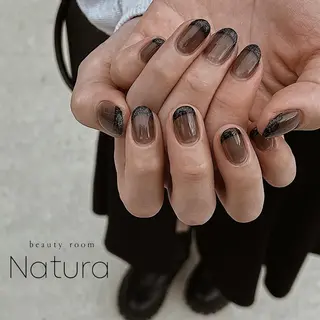 ネイル マツエク・マツパ アイブロウ beautyroom Naturaのネイルデザイン