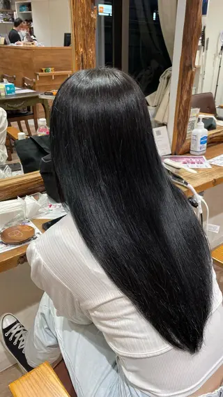 ロング カラー コトミ【メンズ】 【曲がる縮毛矯正】のヘアスタイル
