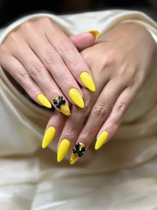 ネイル 山田 あやかのネイルデザイン