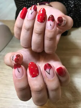 ネイル 小嶌 恵のネイルデザイン