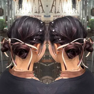 ミディアム ヘアアレンジ 💎ハイトーン/艶 カラー モエカ💎のヘアスタイル