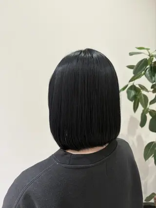 ミディアム カラー 櫻井 莉子のヘアスタイル