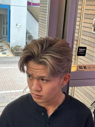 カラー メンズハイトーン 北斗💍レイヤーのヘアスタイル