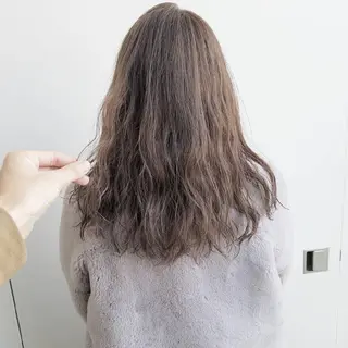 ミディアム カラー ヘアアレンジ ネイル マツエク・マツパ iplus まつげ、眉毛、耳つぼのマツエク・マツパデザイン