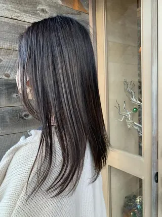 ロング カラー カワサキ マホのヘアスタイル
