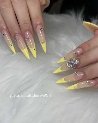 ネイル 𝐧𝐚𝐢𝐥 𝐌𝐢𝐖𝐢𝐢のネイルデザイン