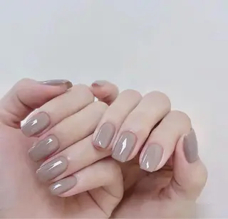 カラー uu ネイルサロン関内🌼のネイルデザイン
