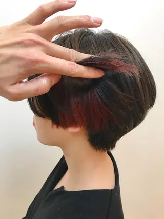 ショート カラー 湯浅 了一のヘアスタイル