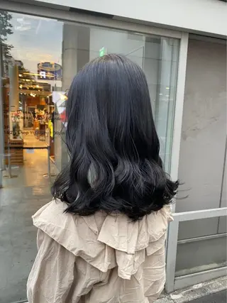 セミロング カラー 💕コテ巻き風パーマ 💕KEIYA 💕のヘアスタイル