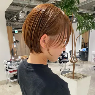 ショート カラー 大人ヘア/ショート/ ボブ/レイヤーのヘアスタイル