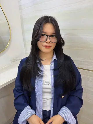 ロング カラー 🤍あみ🤍暗髪オリ ーブ特化🌿髪質改善のヘアスタイル