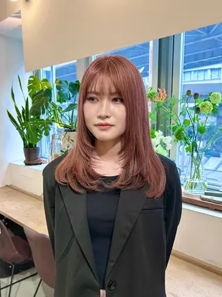 ミディアム みうら ありさのヘアスタイル