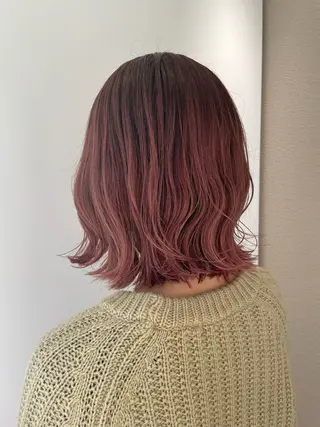 ミディアム カラー 佐々木 美帆のヘアスタイル