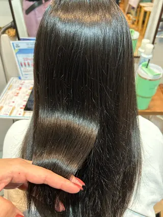 セミロング DaM itsukiのヘアスタイル