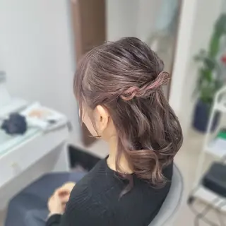ミディアム ヘアアレンジ 渥美 寿美翔のヘアスタイル