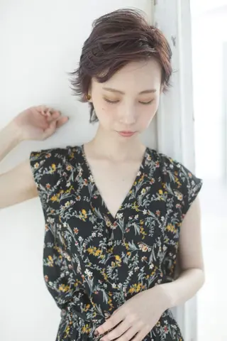 ショート カラー レイヤーカット 川田くるみのヘアスタイル