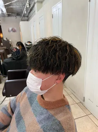 カラー メンズ カ レラのヘアスタイル