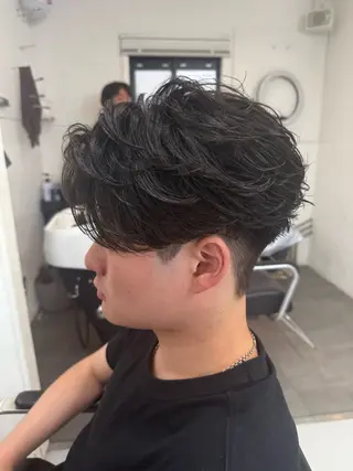 ショート パーマ メンズ 稲村侑斗ダウンパーマ メンズパーマのヘアスタイル