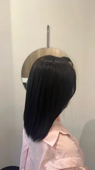 ミディアム カラー オガワ アヤナのヘアスタイル