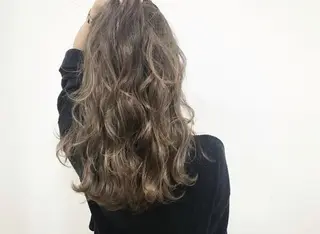 ロング カラー 髪質改善サロン 心斎橋ARCHEのヘアスタイル