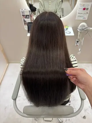 カラー Momoka / 髪質改善のヘアスタイル